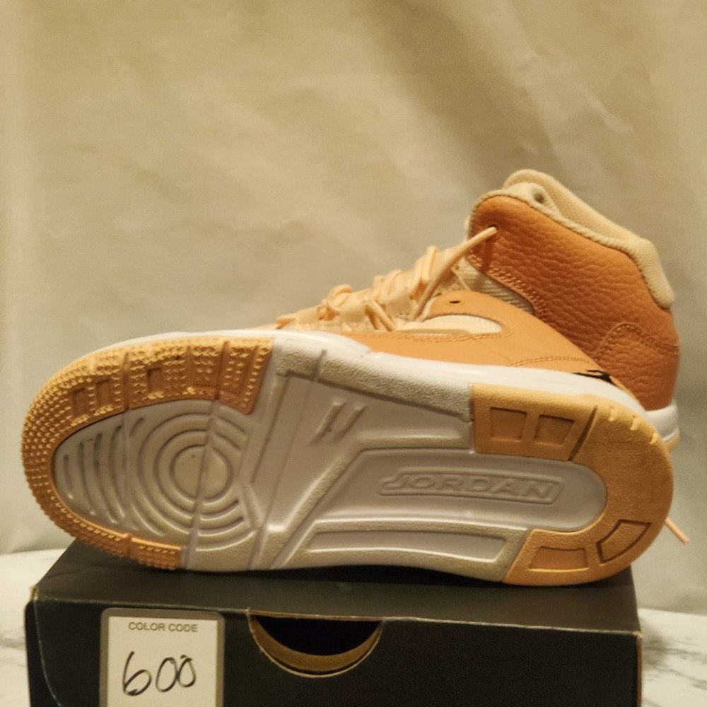 Jordan Max - Picture 4 of 4